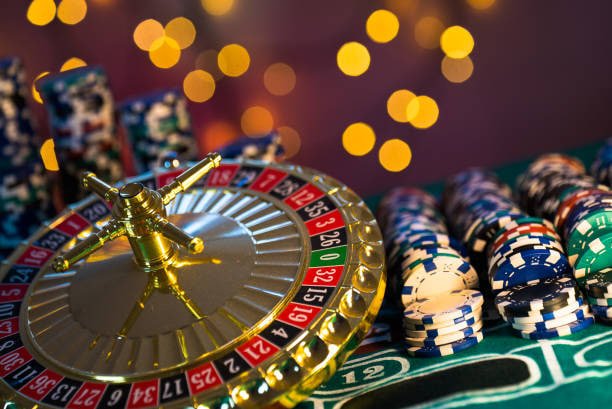 dentoto togel payment options including DANA, OVO, GoPay, and QRIS displayed on a mobile screen